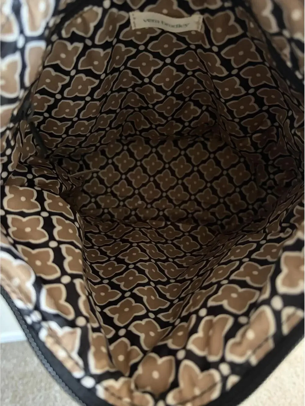 New Vera Bradley slouchy bucket shoulder bag